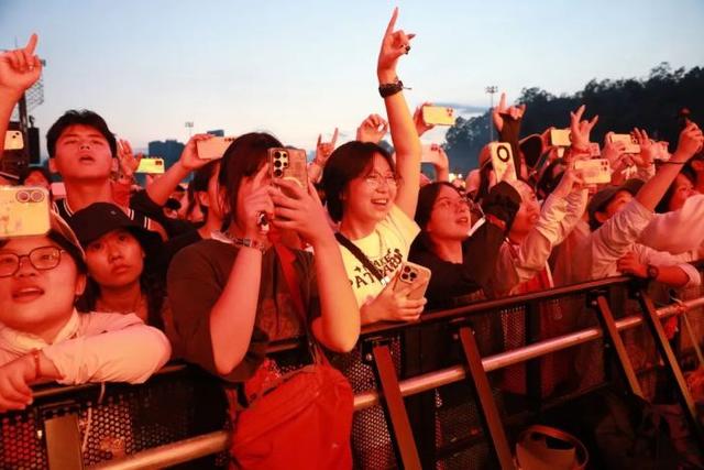 观山湖夏日“狂飙” 避暑经济赢麻了