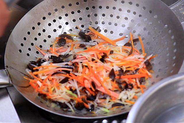 “七月中、腊月半，老人过得心胆颤”，为啥？这6种食物或可缓解