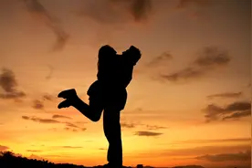 “自由”古今说图片