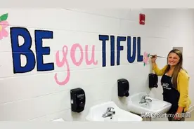 美国中学的厕所文化图片