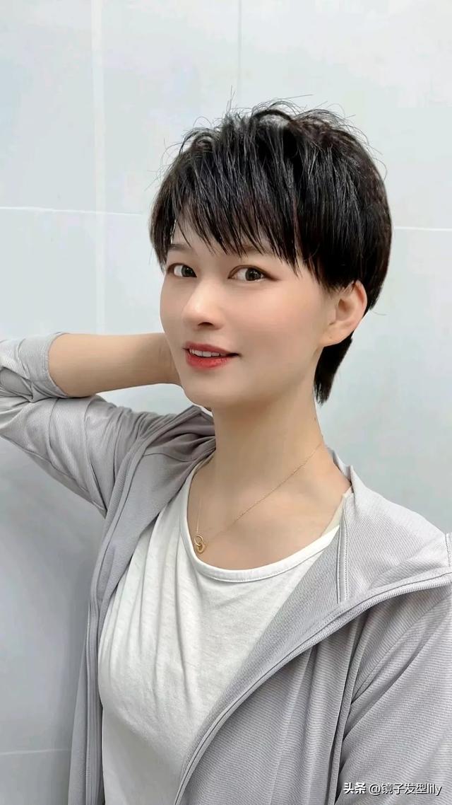 新时尚发型15款,不论长与短,全都特别美