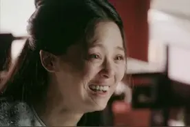 死前邋遢不成人样，死后宫女替她入棺，如懿传嘉妃到底有多惨？图片