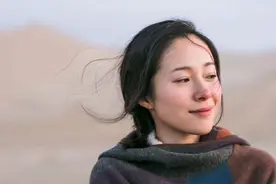 江一燕承认已结婚生女，现全家定居云南乡下，后悔当年获奖还违建图片