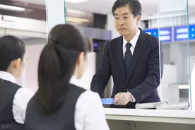 定期存款本人没有到场别人可以代取出来吗？图片