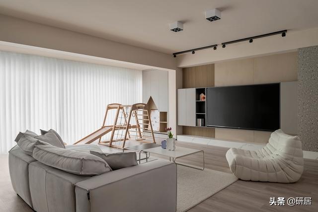 现代客厅装修效果图2022新款(现代客厅装修)-措必培