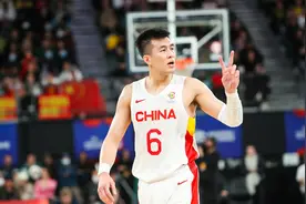 辽宁双星搭档周琦，赵睿离队为转会？中国男篮阵容重组，杜锋止损图片