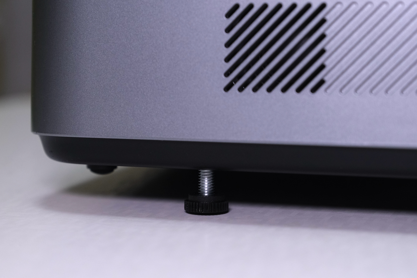 拒绝亮度虚标，还原真实色彩，光元素A1投影仪初体验