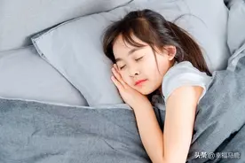 人睡眠中做梦是怎么回事？图片