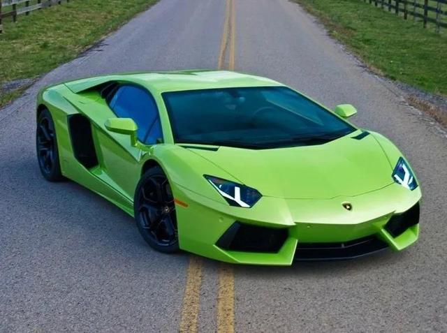 全屏超高清的超跑豪车壁纸 .欣赏一下 ！#创作灵感