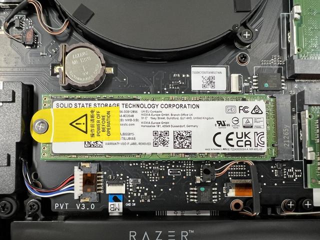 雷蛇灵刃 17 专业版评测：最强移动端 GPU，DLSS 畅玩 2K 光追