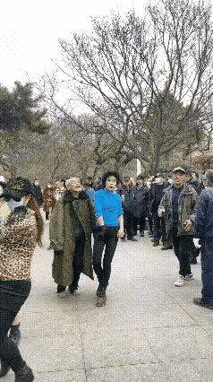 沈阳一公园发现有不雅舞姿，已经制止了图片