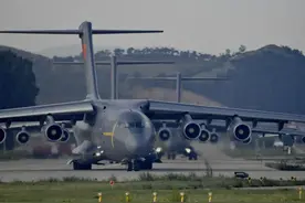多国对华开放领空，运20连续三天飞抵塞国运送武器，美反对被无视图片