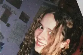 美妆博主卸妆变“无牙老太”，吸粉百万，原来她这样变美图片