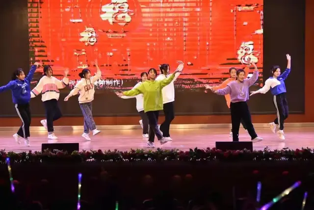 Ϋ´̨ѧУ̬ѧУƷʽ֮ḻʵĳл