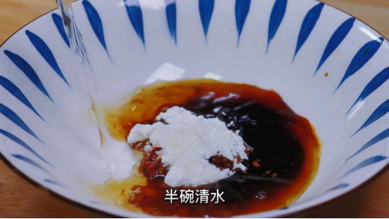 饭店的鱼香肉丝为啥那么好吃？分享正确做法，色泽红亮，美味下饭