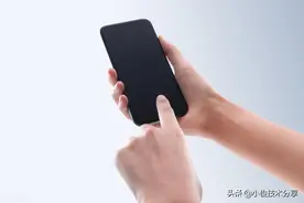 手机为什么频繁提示系统更新？到底该不该升级，怎样才能将它关闭图片