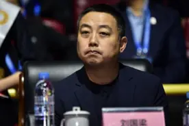 国乒男队被曝惊天丑闻，24岁名将在集训期间，溜出酒店陪女友打胎图片