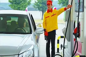 为什么私人加油站不仅便宜，还给免费洗车？内部人员说出实情图片