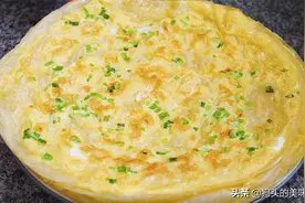 妈妈做了30年的鸡蛋饼，柔软多层，凉了也不硬，学会可以出摊了图片