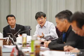 王树国和郑强，两人都是大学校长，讲话都幽默有深度，都招人喜爱图片