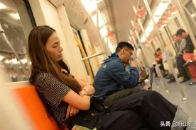 调查了上千位年轻人才发现：结婚生子，早已变得不再“划算”图片