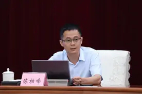 陈柏峰教授应邀赴湖北省政府党组主题教育培训暨法治讲座作专题辅导报告图片