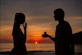 男生都不追女生了，那么女生会不会倒追男生？图片