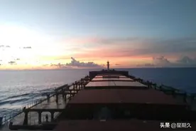 189期～远洋货轮顺利启航，在驾驶台三副和大管轮发生了矛盾图片