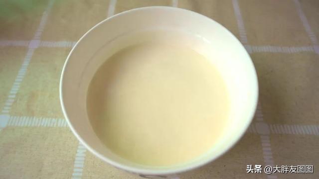 没有酸奶机如何自制酸奶？有一口电饭煲就足够