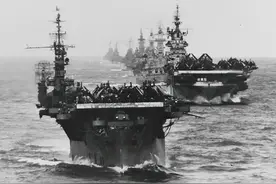 1956年我军击落美国侦察机，美国3艘航母迫近浙江搜救，结果如何图片