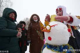 堆雪人，俄罗斯人的必修课图片