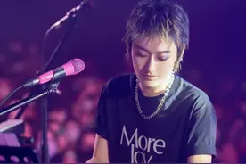 曾轶可被维权！3小时演出迟到半小时打碟1小时，观众现场大喊退钱图片