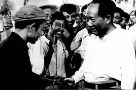毛主席去世后第一封电报，无关家事，却看的徐向前热泪盈眶图片