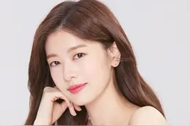 郑素敏与李准因戏生情被拍摸头杀，默默守护三年，男方退伍却分手图片