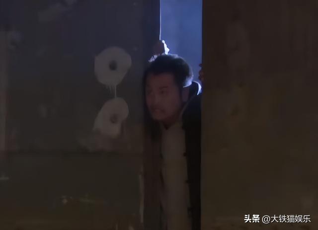 涂脂抹粉上战场，大烧饼都嫌弃，矫情的“抗日神剧”，逐渐凉凉了