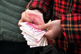 新农合好消息！不光有4大好处，60岁以上农民还能领养老金？图片