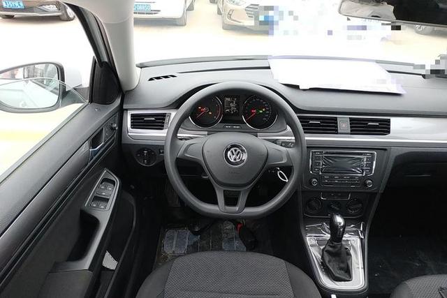 7万多大众宝来传奇,值得买吗?老婆说:内饰一般但价格实惠