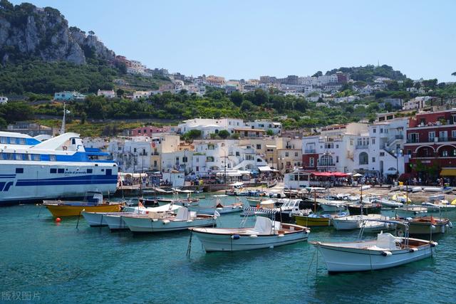 游艇爱好者必看：如何成为合格的游艇驾驶员？