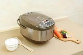 电饭锅里藏“隐患”，天天都在用，出现这些问题不能忽视图片