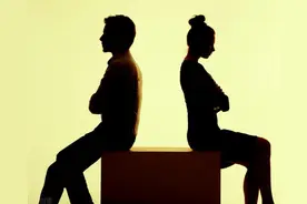 黄晓明杨颖官宣离婚：聚少离多的婚姻都败给了时间图片