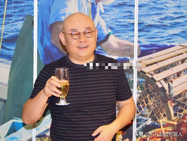 娱乐圈8大谜团,李亚鹏的女人缘,那英有没有说听刀郎的歌是农民