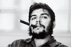 切·格瓦拉是怎么死的？被捕时他曾高喊“别开枪”求饶？图片