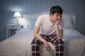 失眠睡不好？这三个穴位是人体自带的安眠药，每天两分钟轻松入睡图片