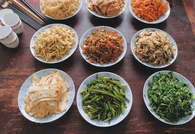 �����������13����ʳ��ÿһ�����ǹ㶫����ͷ���������ˮ��