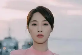 “狼性”蓝盈莹：身价不输王思聪！演技碾压章子怡！她野心有多大图片