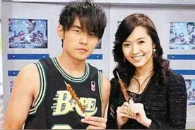 侯佩岑：与周杰伦纠缠多年未果，如今却频频被昆凌送上热搜图片