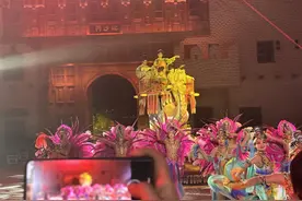 新疆和田：仲夏嘉年华来袭 尝趣约特干故城图片