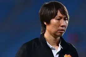 前辈那么辉煌，如今只能“进囚”，那支数年不败的中国男足，尚飨图片