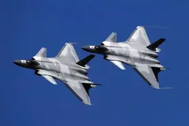 每小时3100公里！历经二十年磨砺的歼20，能否压制美国F22战机？图片