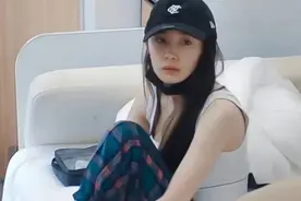 同样是女星素颜，把杨幂，赵丽颖，柳岩放在一起看，差距就出来了图片